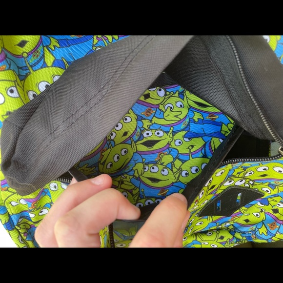 Rare Disney Vans Pixar Toy Story Aliens Backpack Rucksack Hidden Buzz Lightyear - Picture 5 of 16